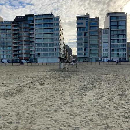 Met Zicht Op Zee Apartamento *